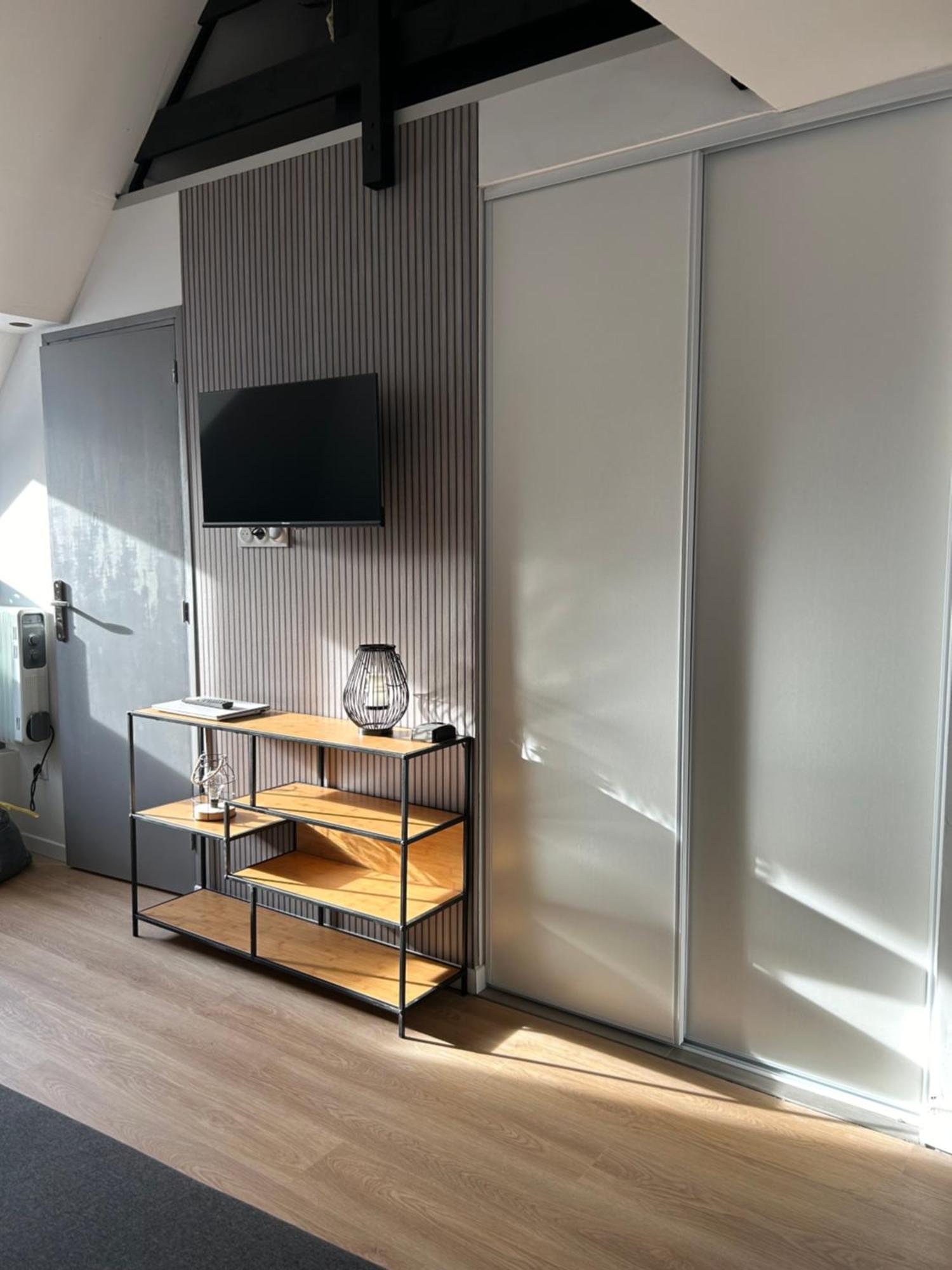 Le Repos De La Meuse Apartment Givet Exterior photo