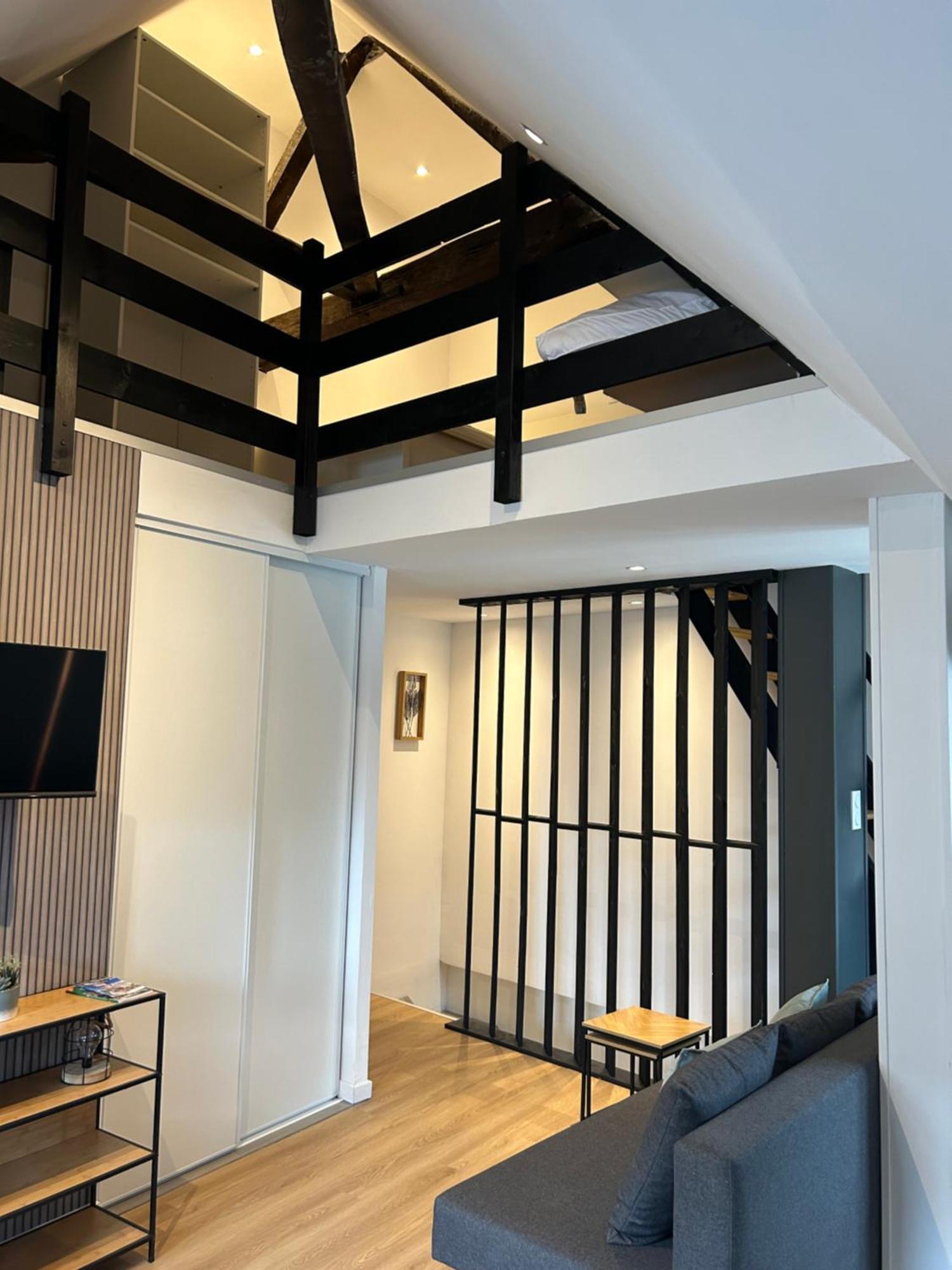 Le Repos De La Meuse Apartment Givet Exterior photo